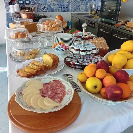 La Pergola Del Torchio Acomodação com café da manhã Ísquia Exterior foto